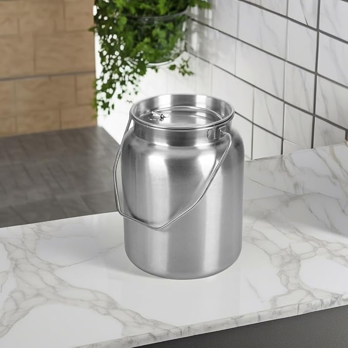 Lindy's Stainless Steel Seamless 2-Gallon Milk Jug, Milk Can, Milk Pail, Anti-Leak Liquid Storage Container with Tight Lid and Long Swivel Handle