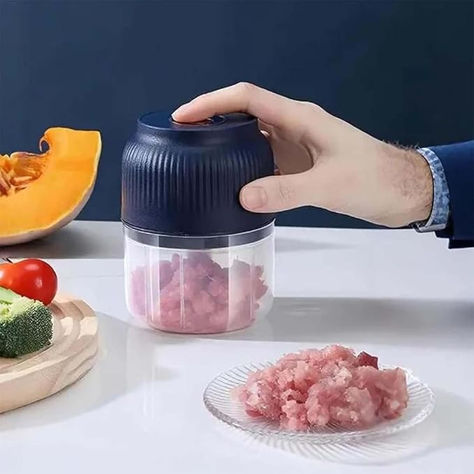 Electric Garlic Chopper, Mini Portable Veggie Cutter with 4/6 Stainless Steel Blades, Portable Wireless Rechargeable Mini Electric Garlic Food Chopper for Garlic, Onion, Chili, Nuts (2PCS-C,250ML)