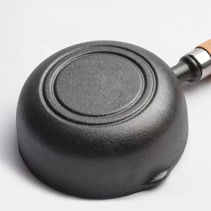 Cast Iron Small Oil Pan with Pour Spout Mini Butter Melting Pot for Stir-Frying Eggs Vegetables and Heating Oil 11.81 Inch Kitchen Cookware