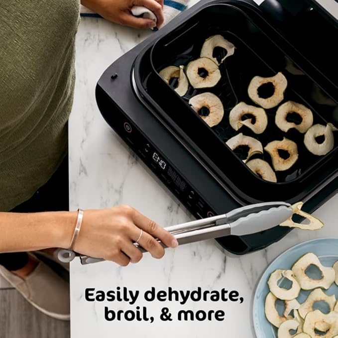 Ninja | Indoor Grill and Air Fryer| Foodi Smart XL | 6-in-1 Grill, Air Fry, Roast, Bake, Broil, Dehydrate & Crisp |Smart Thermometer & Splatter Shield | Dishwasher Safe Parts | Black/Silver | FG551