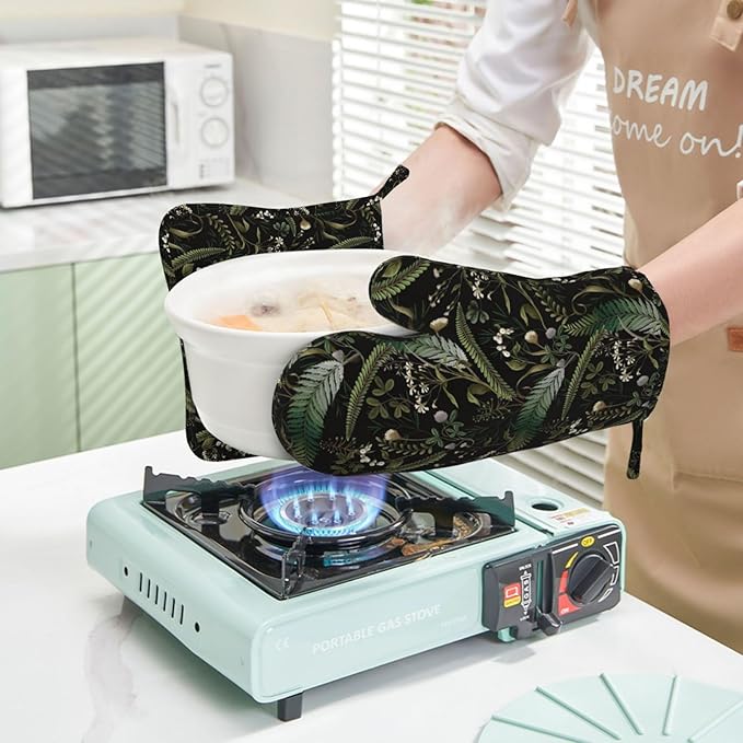 Mushrooms Oven Mitts and Pot Holders Sets Silicone Forest Plants Wild Berries Herbs Ferns Kitchen Oven Mitts Hot Pads Heat Resistant Potholders Kitchen Mitts Set for Baking BBQ Cooking