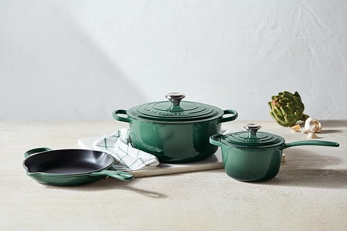 Le Creuset Enameled Cast Iron Signature Round Dutch Oven, 5.5 qt., Artichaut