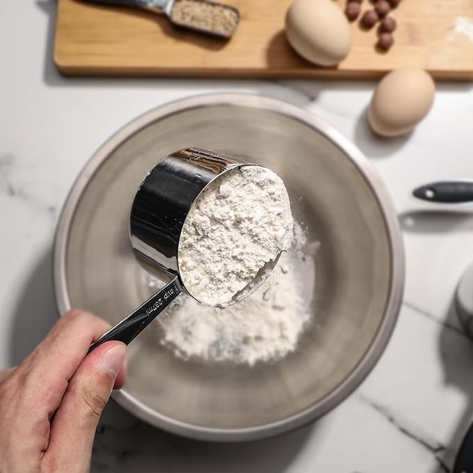 Measuring Cups and Spoons Set of 16 Stainless Steel Measuring Cups and Magnetic Measuring Spoons with 1 Leveler for Dry and Liquid Ingredients (16, Black)