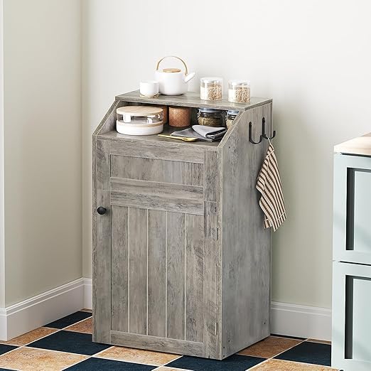 YATINEY Trash Cabinet, Freestanding Trash Can Cabinet, Wooden Recycling with Flip Door, 10 Gallon Hidden Kitchen Garbage Can for Kitchen, Living Room, Grey WB01BG