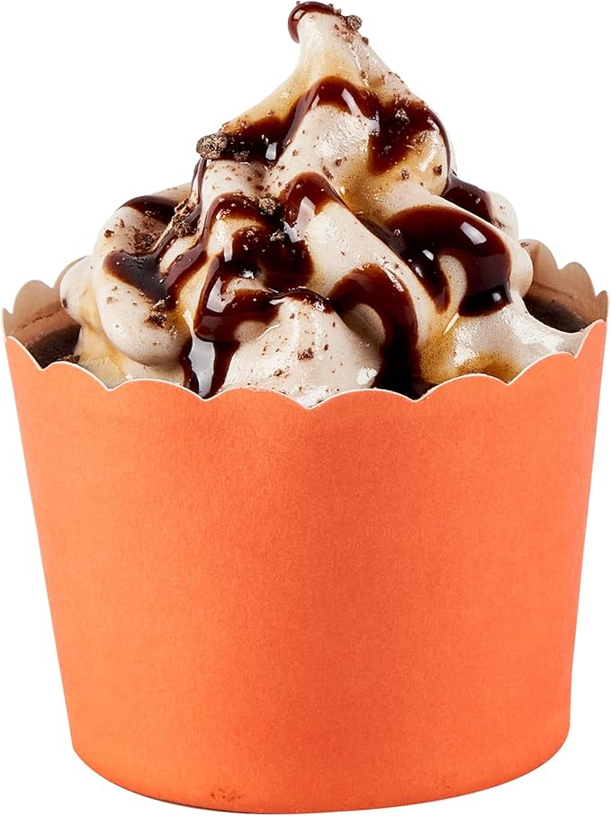 Restaurantware Baking Cups 200 Pack of 3.38 oz Paper Cupcake Liners Greaseproof Scalloped Oven-Safe Elegant Dessert Muffin Cups Disposable for Parties