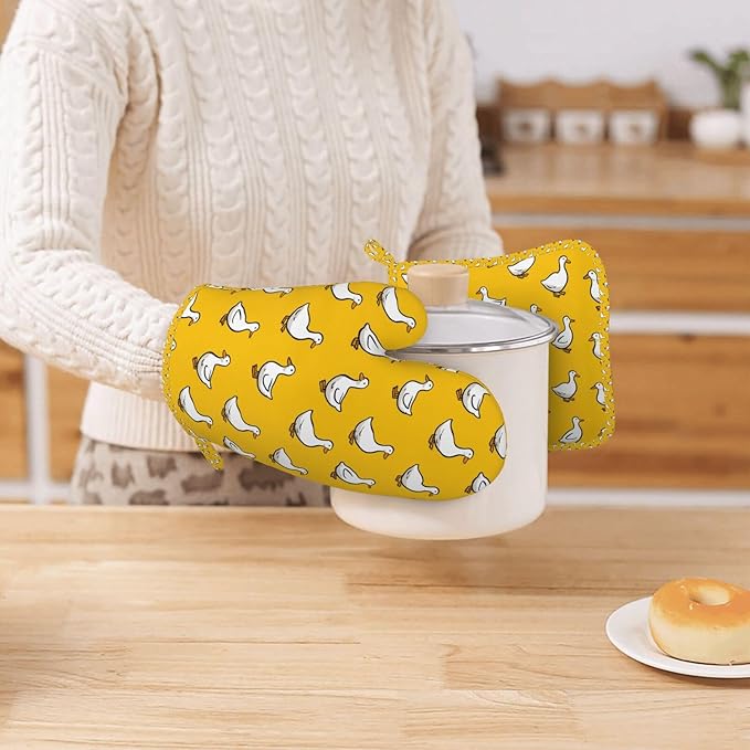 Oven Mitts and Pot Holders Set, Yellow Duck Pattern Silicone Kitchen Accessories 4 Piece Heat Resistant Long Gloves Potholder Non-Slip Grip for Chef Cooking Baking Grilling BBQ