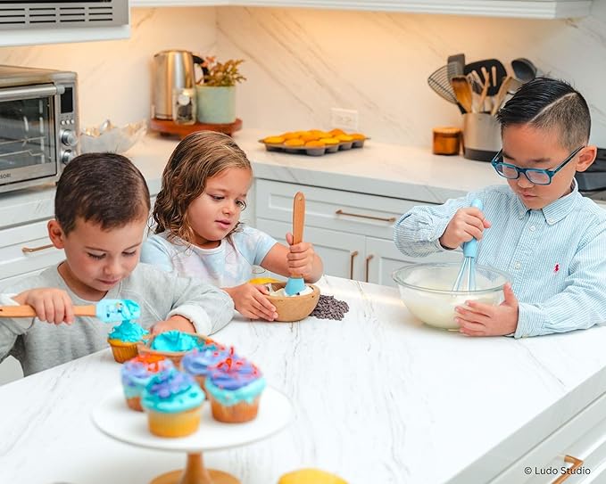 Handstand Kitchen Bluey Silicone Baking Utensil Set with 9" Spoon, 8.75" Spatula and 8.5" Whisk