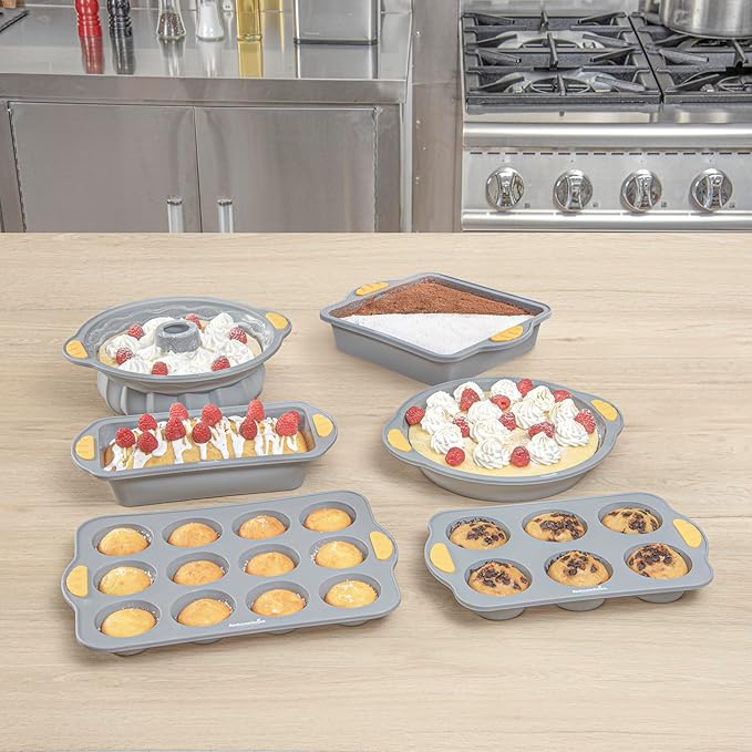 Restaurantware Silicone Baking Molds Pack of 40 Non-Stick Muffin Molds with Handles 6 Compartments, Oven-Friendly Dishwashable Freezer-Friendly Heat-Resistant Gray Silicone Cupcake Muffin Pans