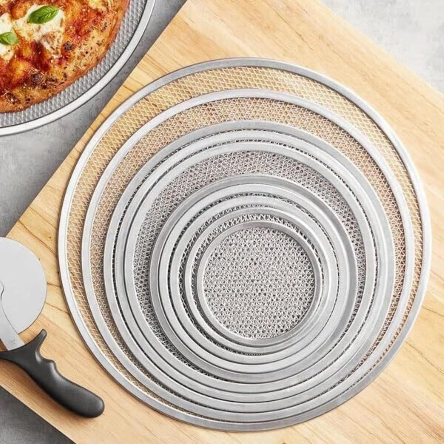 16-inch Aluminum Pizza Screen | Commercial Grade Pizza/Baking Screen for Oven | Pizza Baking Tray for Home And Restaurant | Round, Aluminum, 16-inch [1PK]