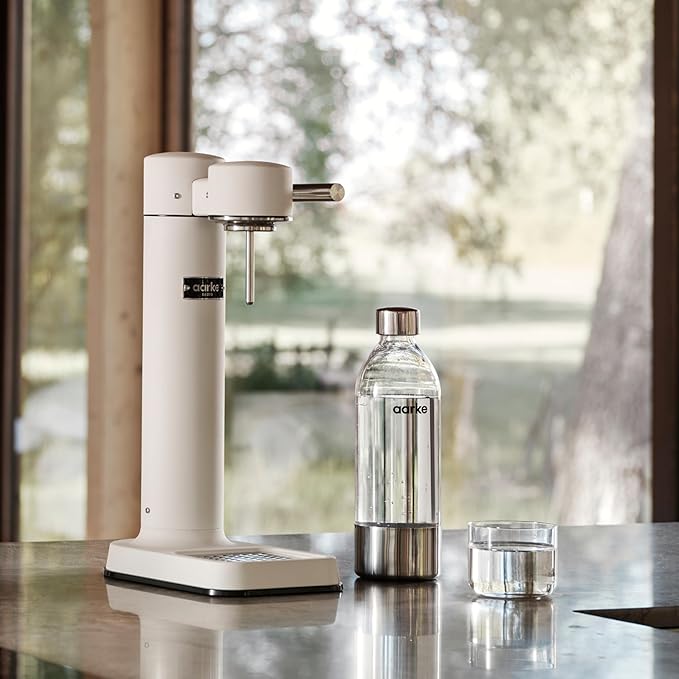 Aarke Carbonator lll with CO2 Cylinder, Sparkling & Carbonation Water Machine, Stainless Steel with PET BPA-Free Reusable Bottle Volume 1L/34 fl oz (Matte White)