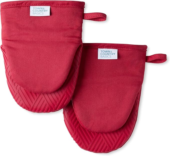 Town & Country Basics Basketweave Soft Silicone Mini Oven Mitt 2-Pack Set, Heat Resistant up to 500F, Flexible Silicone, Non-Slip Grip, Red, 5.5"x8"