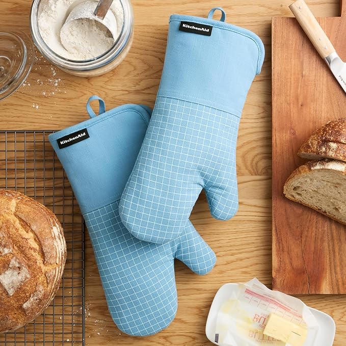 KITCHENAID Gourmet Series Gridlines Oven Mitts 2-Pack Set, Heat Resistant up to 600°F, Soft Silicone Grip, Magnetic Cuff, Blue Velvet, 7"x14"
